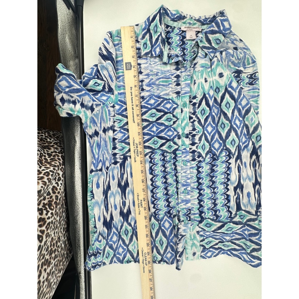 Allison Daley Plus 1X Blue Ikat Patchwork Cotton Button Front 3/4 Sleeve Blouse - Picture 5 of 11